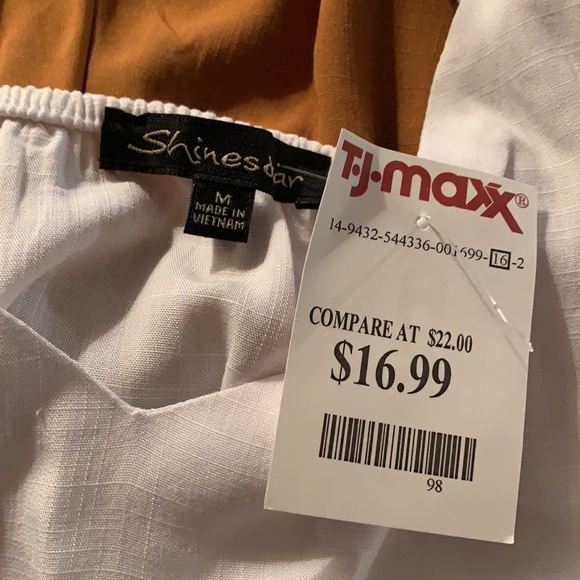 T•J•Max size M - Picture 3 of 3